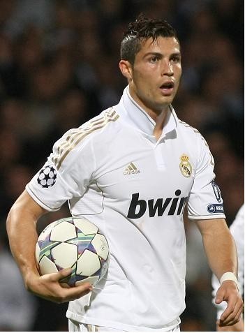 她便凭借 她便凭借