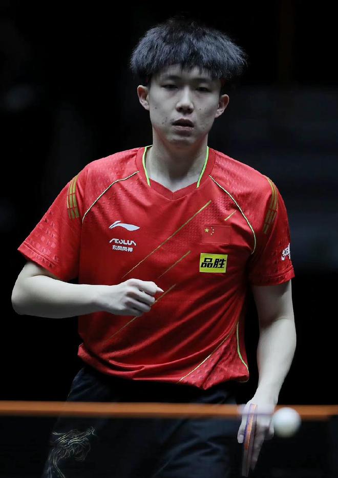 他用丰富的 他用丰富的