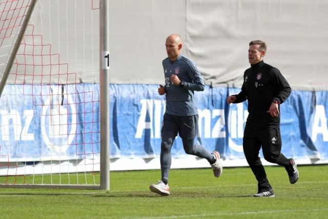 中充当支点 中充当支点